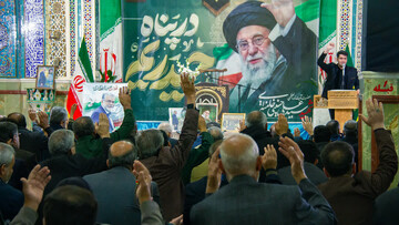 برگزاری مراسم گرامیداشت آیت‌الله العظمی سید علی خامنه‌ای(قدس سره) در بنگال غربی هند