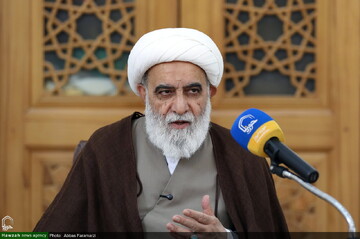 شهادت می‌دهم آیت‌الله سیدمجتبی خامنه‌ای مجمع فضائل زیادی هستند / همگان اظهار وفاداری و پشتیبانی کنند
