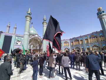 آیین سنتی عزاداری ۲۰۰ ساله کاشانی ها ، درهلال بن علی (ع) برگزار شد
