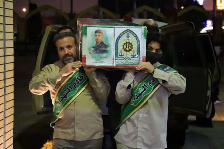 تصاویر/برگزاری مراسم شبی با شهید والامقام امید کارچانی در مصلی اراک