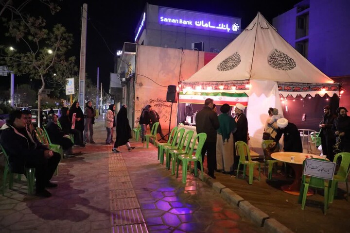 تصاویر/ بازدید نماینده ولی‌فقیه در استان در مواکب عزای سطح شهر سمنان