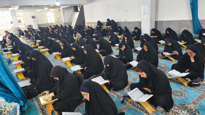 تصاویر/ جزءخوانی قرآن کریم در شهر امام حسن(ع)