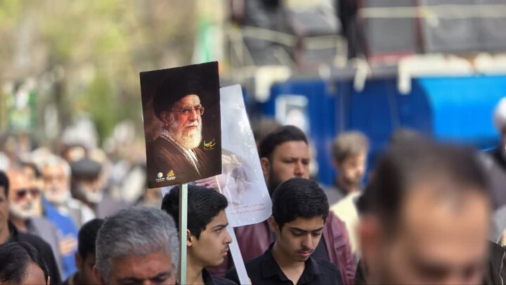 تصاویر/ مراسم باشکوه تشییع چهار شهید مدافع وطن درکاشان
