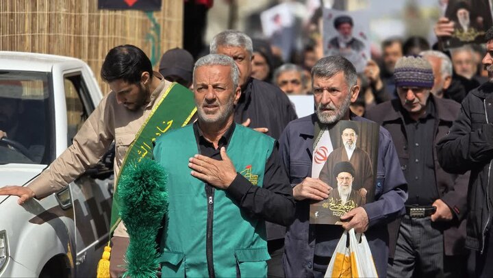 تصاویر/ مراسم باشکوه تشییع چهار شهید مدافع وطن درکاشان