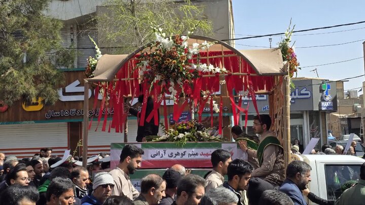 تصاویر/ مراسم باشکوه تشییع چهار شهید مدافع وطن درکاشان