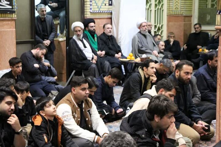 گزارش تصویری/ مراسم احیای شب ۲۱ ماه مبارک رمضان در تکیه سیدحسن قم