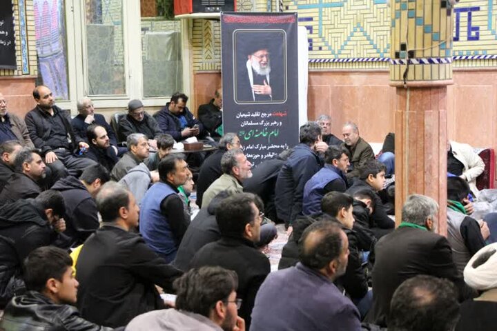 گزارش تصویری/ مراسم احیای شب ۲۱ ماه مبارک رمضان در تکیه سیدحسن قم