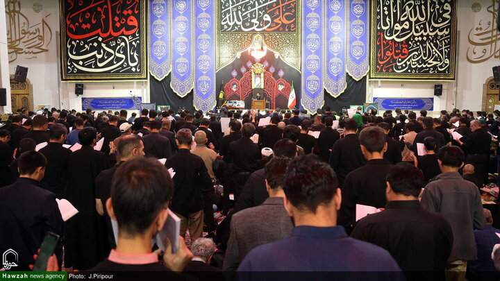 Photos/ La nuit bénie du 21 Ramadan illuminée par les prières des fidèles au sanctuaire de Hazrat Masoumeh (s)