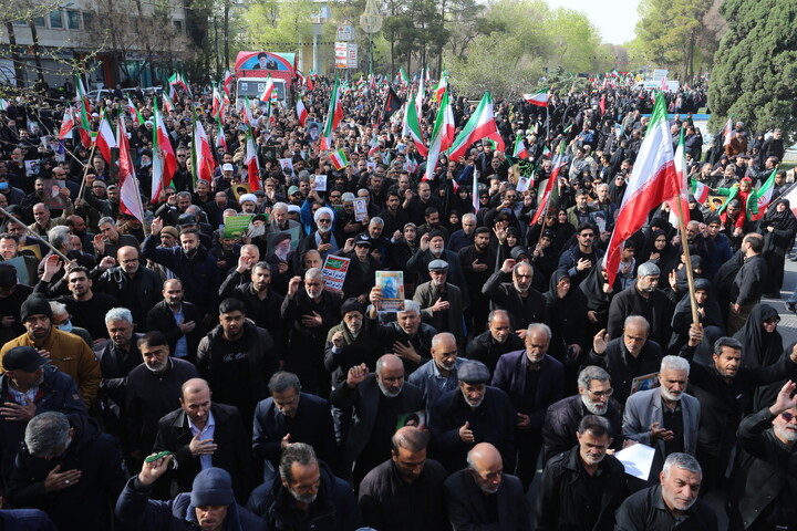 تصاویر / سومین مراسم تشییع پیکر مطهر شهدای جنایات اخیر آمریکایی صهیونی در اصفهان