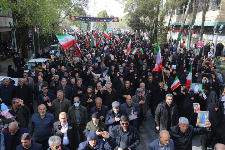 تصاویر / سومین مراسم تشییع پیکر مطهر شهدای جنایات اخیر آمریکایی صهیونی در اصفهان