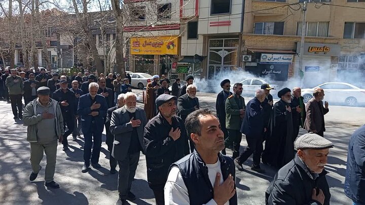 تصاویر/ حرکت هیات مذهبی شهر نطنز در سوگ شهادت امام علی (ع)و امام قائد