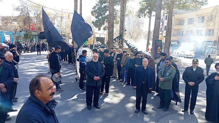 تصاویر/ حرکت هیات مذهبی شهر نطنز در سوگ شهادت امام علی (ع)و امام قائد