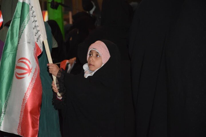تصاویر/ اجتماع مردمی بیعت با رهبری سوم همزمان با سالروزشهادت حضرت علی (ع)در آران وبیدگل