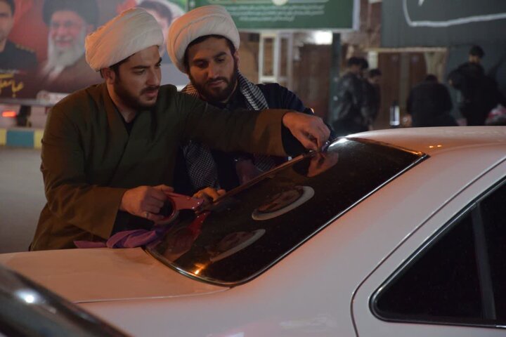 تصاویر/ اجتماع مردمی بیعت با رهبری سوم همزمان با سالروزشهادت حضرت علی (ع)در آران وبیدگل