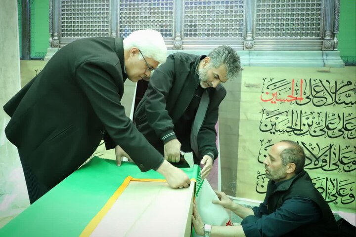 تصاویر/آماده سازی پیکر مطهر شهدا توسط خادمان و خادمیاران شهدا در اراک