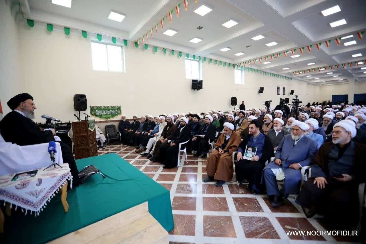 Gülüstan əyalətinin şiə və sünni alimləri həzrət Ayətullah Seyid Müctəba Xameneiyə beyət ediblər