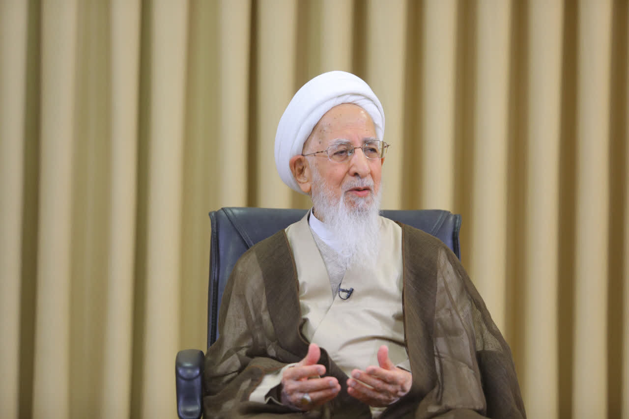 Grand Ayatollah Javadi Amoli hails Election of New Supreme Leader of the Revolution