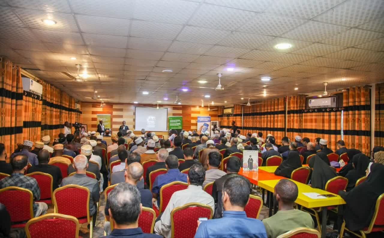 مسلمانان تانزانیا با برپایی مراسم های گسترده، شهادت آیت الله العظمی خامنه ای را گرامی داشتند+ تصاویر