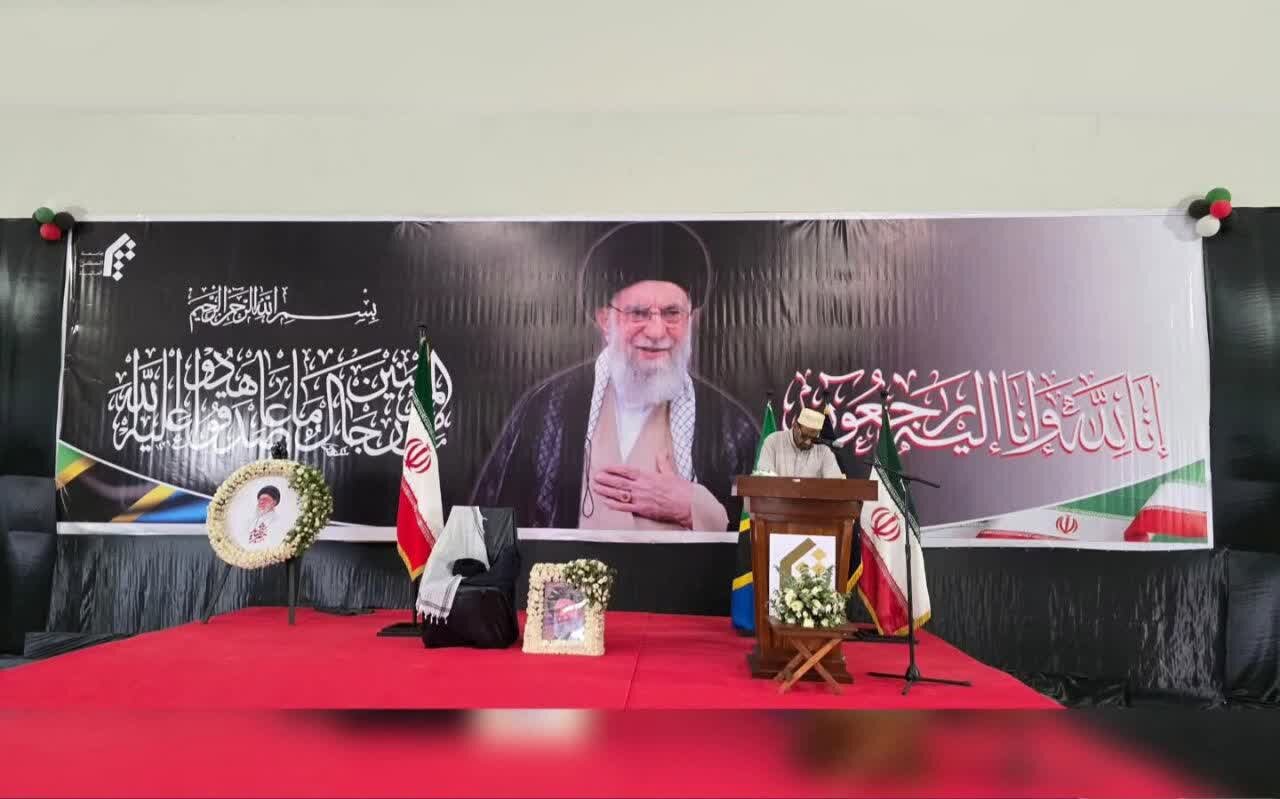 مسلمانان تانزانیا با برپایی مراسم های گسترده، شهادت آیت الله العظمی خامنه ای را گرامی داشتند+ تصاویر