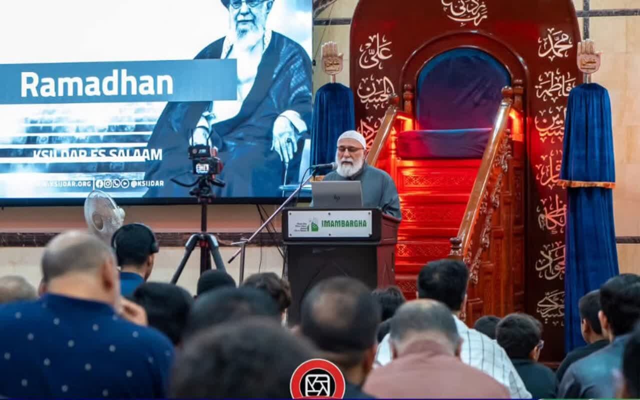 مسلمانان تانزانیا با برپایی مراسم های گسترده، شهادت آیت الله العظمی خامنه ای را گرامی داشتند+ تصاویر