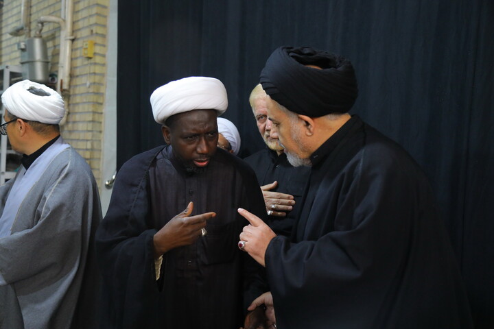 تصاویر / مراسم بزرگداشت رهبر شهید در بیت آیت الله العظمی سیستانی در قم