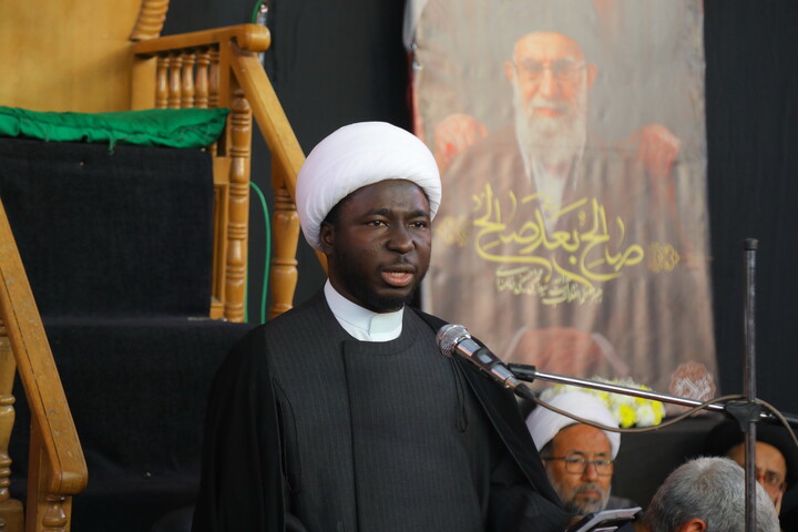 تصاویر / مراسم بزرگداشت رهبر شهید در بیت آیت الله العظمی سیستانی در قم