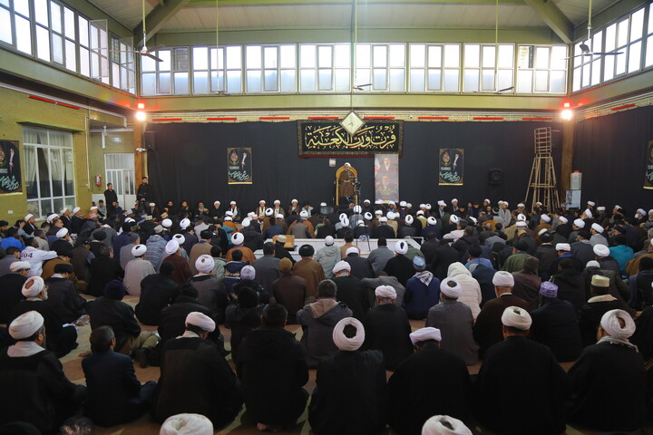 تصاویر / مراسم بزرگداشت رهبر شهید در بیت آیت الله العظمی سیستانی در قم