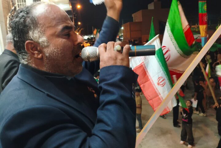 تصاویر/ بنک همچنان پای کار انقلاب