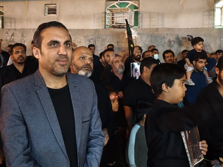 تصاویر/ بنک همچنان پای کار انقلاب