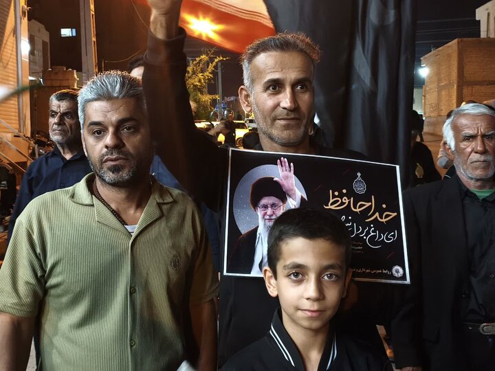 تصاویر/ بنک همچنان پای کار انقلاب