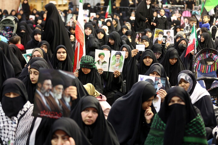 تصاویر/ آیین بیعت حامیان بین المللی انقلاب اسلامی با ولی امر مسلمین جهان
