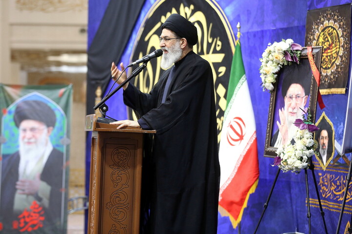 تصاویر/ آیین بیعت حامیان بین المللی انقلاب اسلامی با ولی امر مسلمین جهان