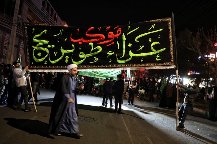 یازدهمین شب حضور عزاداران شهید امام خامنه‌ای در قم
