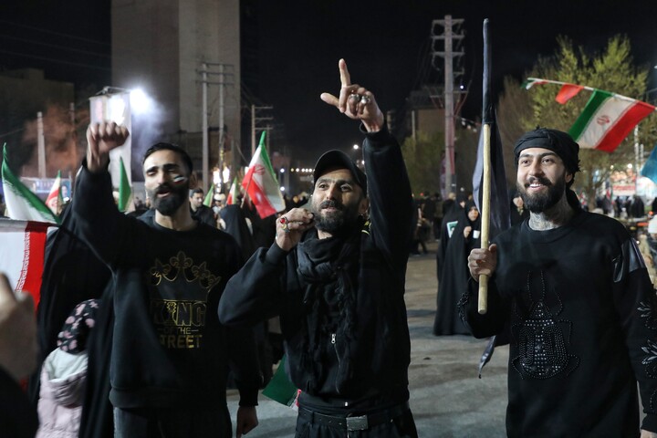یازدهمین شب حضور عزاداران شهید امام خامنه‌ای در قم
