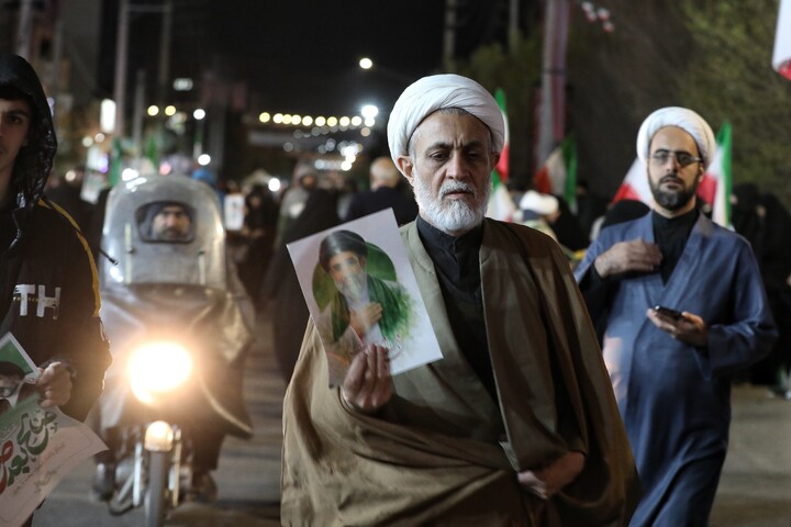 یازدهمین شب حضور عزاداران شهید امام خامنه‌ای در قم
