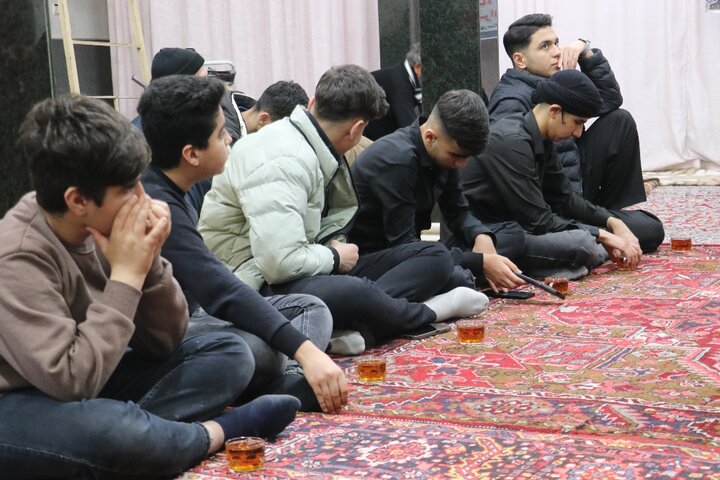 تصاویر/ افطاری در پنج مسجد محله همزمان با شهادت حضرت علی علیه السلام در ارومیه