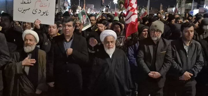 تصاویر /  تجدید بیعت مردم انقلابی آبیک با سومین رهبر انقلاب اسلامی