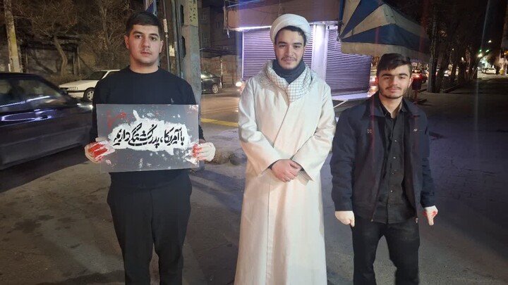 تصاویر/ فعالیت گروه جهادی مدرسه علمیه امیرالمؤمنین علیه‌السلام تبریز با هدف تبیین جایگاه ولایت فقیه