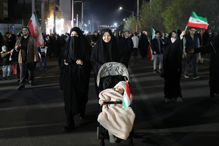 یازدهمین شب حضور عزاداران شهید امام خامنه‌ای در قم
