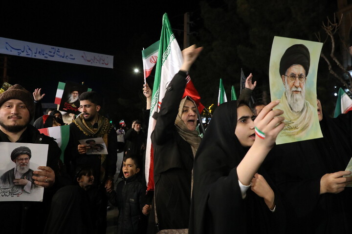 یازدهمین شب حضور عزاداران شهید امام خامنه‌ای در قم
