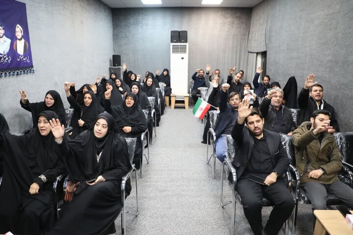 تصاویر/ دیدار جمعی از معلمان و فرهنگیان با نماینده ولی فقیه استان سمنان