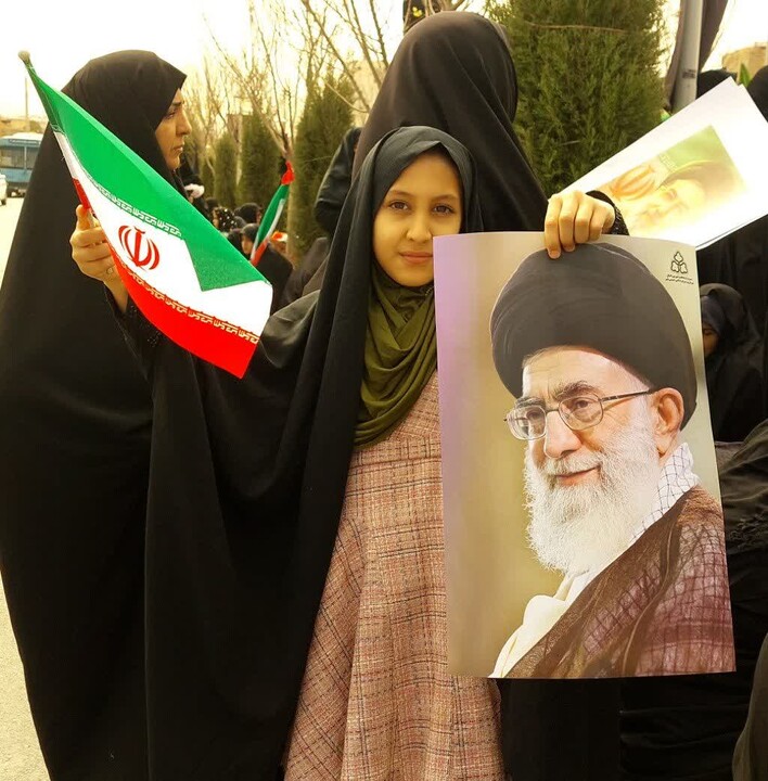تصاویر | اجتماع بانوان فاطمی خمینی شهر در بیعت با رهبر معظم انقلاب