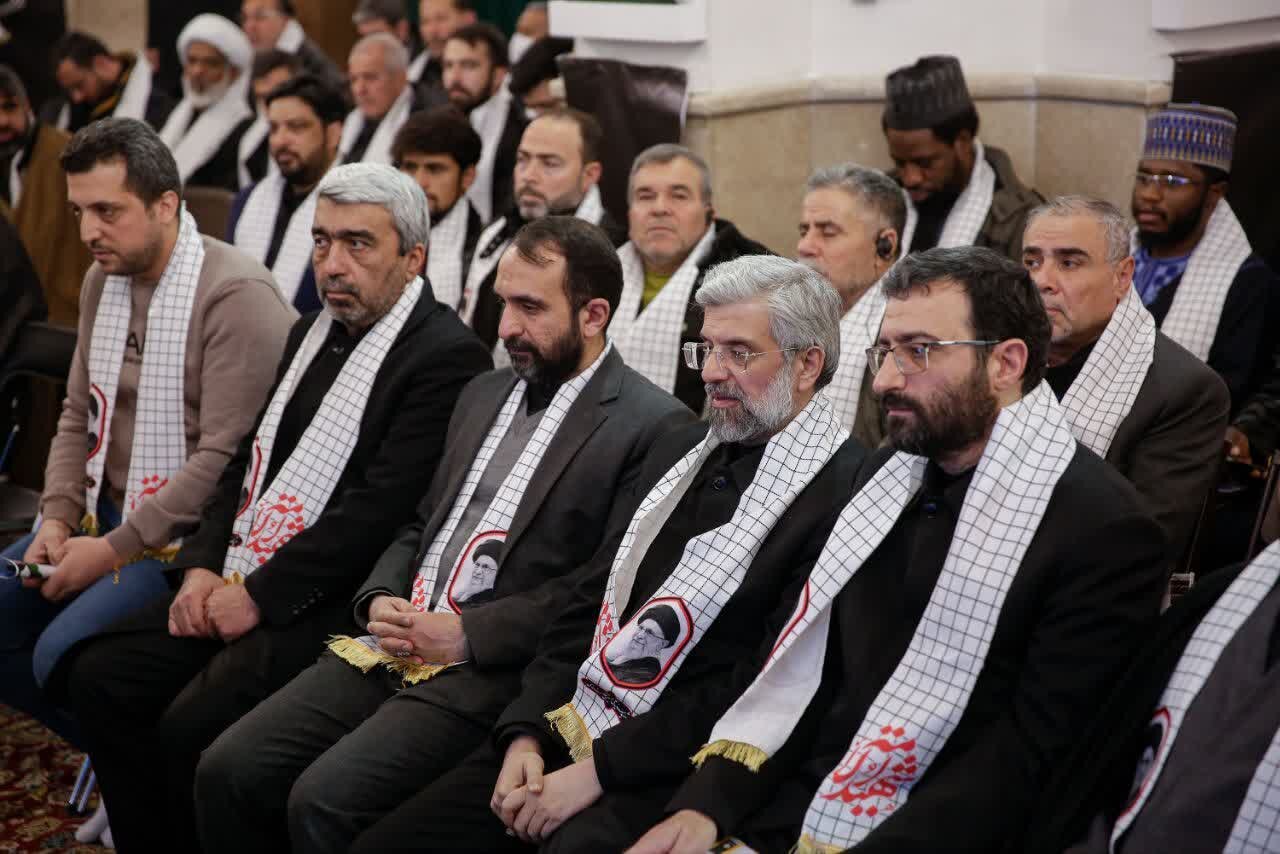 همایش بزرگ «فاتحان قدس، رهپویان مکتب خامنه‌ای» در حرم مطهر رضوی