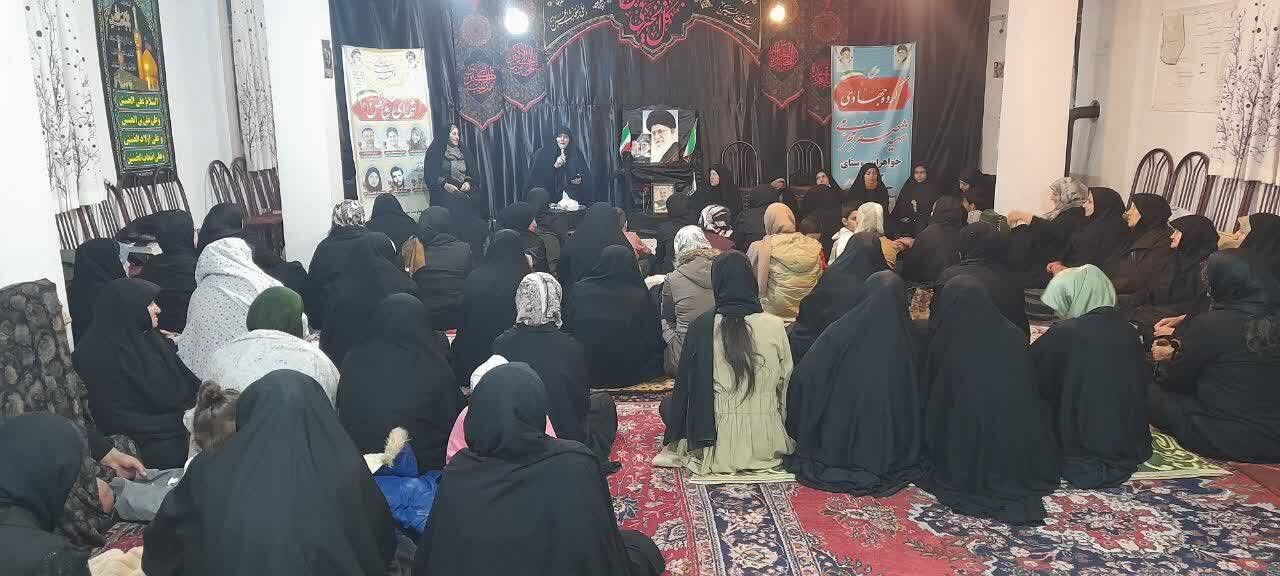 طلاب مدرسه علمیه زینب‌کبری(س) ارومیه پای کار فعالیت‌های جهادی در ماه رمضان + عکس