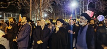 تصاویر/ اجتماع مردمی بیعت با رهبر معظم انقلاب و محکومیت رژیم صهیونیستی و آمریکای جنایتکار در نطنز