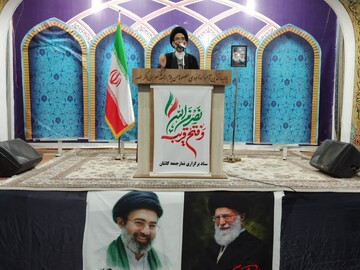 آمریکا  در حال افول است