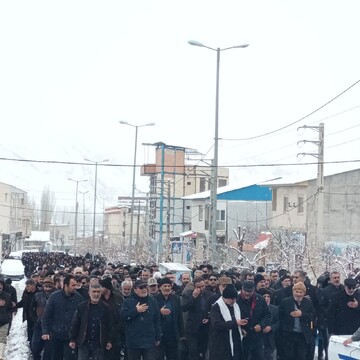 تصاویر/ مراسم راهپیمایی روز جهانی قدس در هوای سرد و برفی بخش ارجمند استان تهران