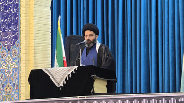 ملت ایران در سخت‌ترین روزهای انقلاب ایستادگی کرد