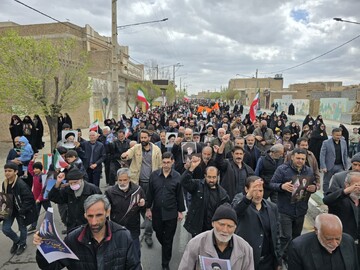 فیلم| غوغای بهابادی ها با حضور حماسی در روز جهانی قدس ۱۴۰۴