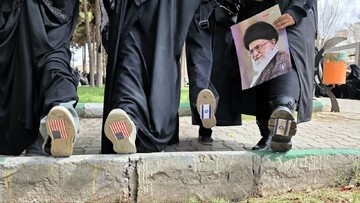 کلیپ| فعالیت مدرسه علمیه نرجسیه سیرجان در راهپیمایی روز قدس